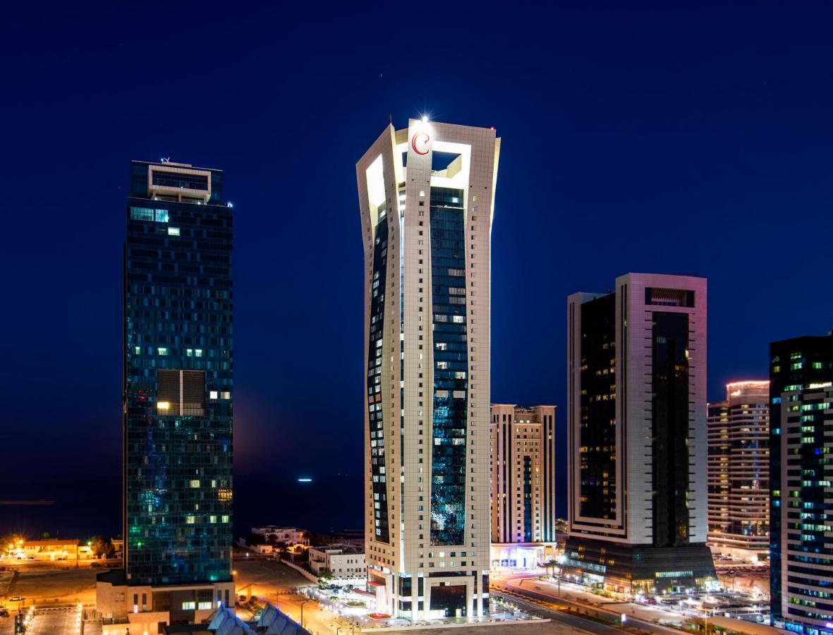 Centara West Bay Hotel & Residences Doha Exteriör bild The Torch Doha