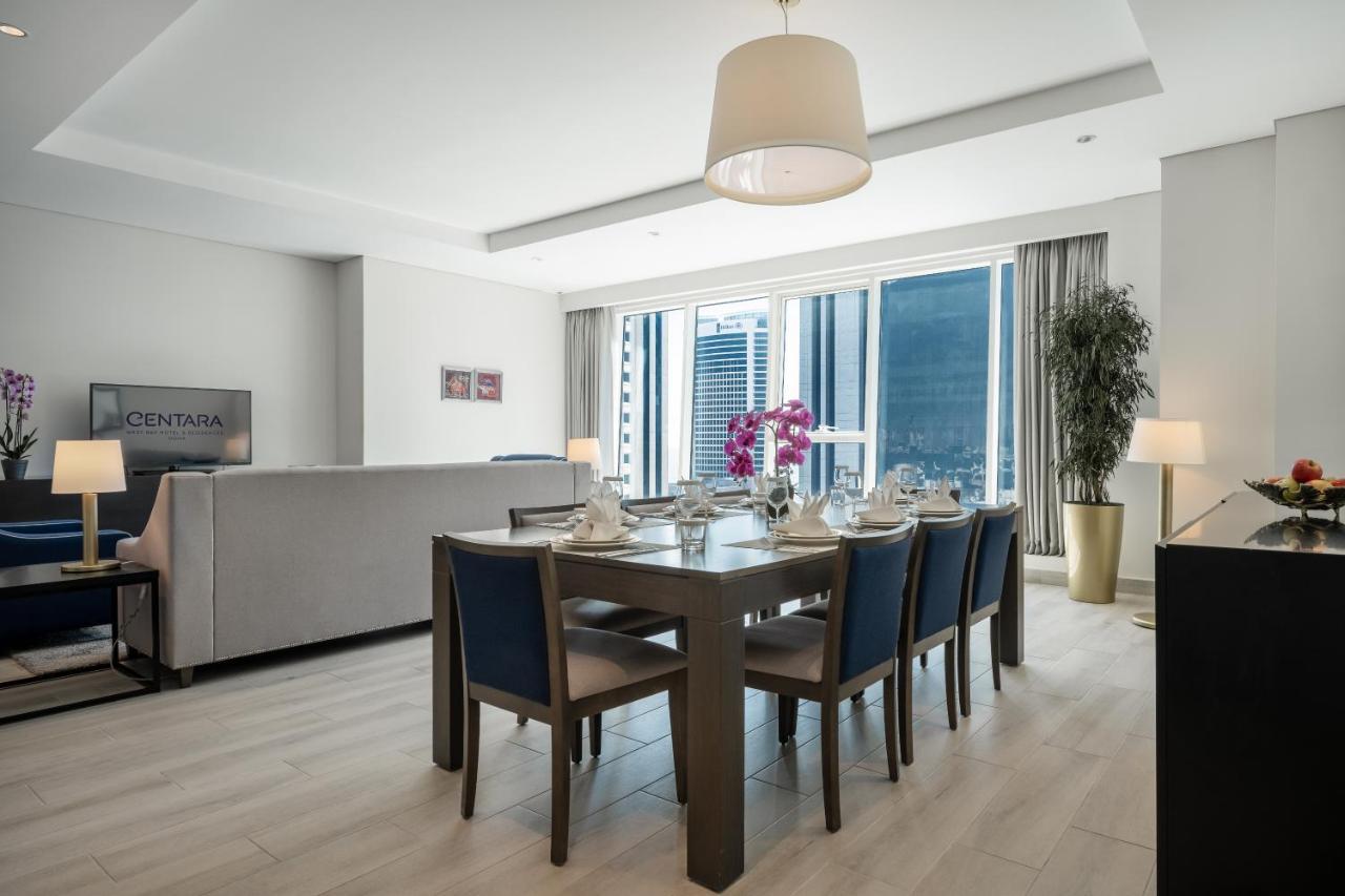 Centara West Bay Hotel & Residences Doha Exteriör bild A dining room at the Ritz-Carlton, DIFC